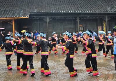 湘西少數(shù)民族苗族的傳統(tǒng)節(jié)日有哪些？
